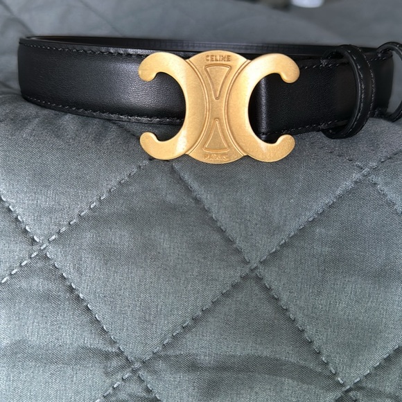 Authentic MEDIUM TRIOMPHE BELT IN TAURILLON LEATHER in excellent condition - Picture 4 of 11